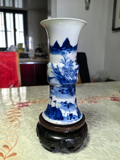 古玩陶瓷青花山水人物花觚真品鑒賞圖