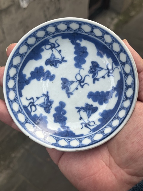 古玩陶瓷清晚期 青花金魚紋盤真品鑒賞圖