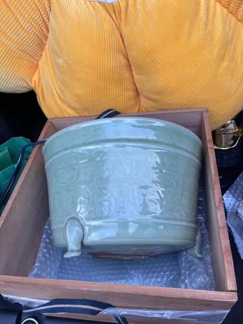 古玩陶瓷龍泉青瓷刻花香爐,無底圖,偏老真品鑒賞圖