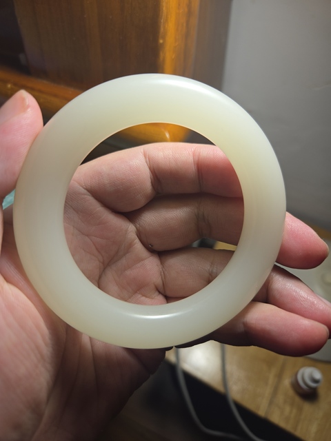 古玩玉器“乳化玻璃”手鐲真品鑒賞圖