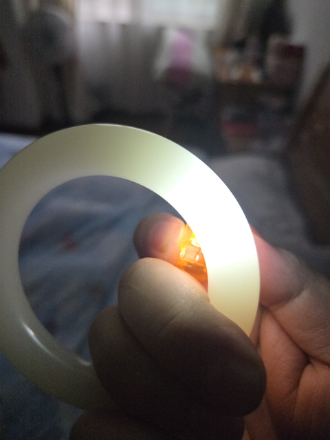 古玩玉器“乳化玻璃”手鐲真品鑒賞圖