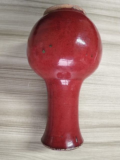古玩陶瓷紅釉賞瓶真品鑒賞圖