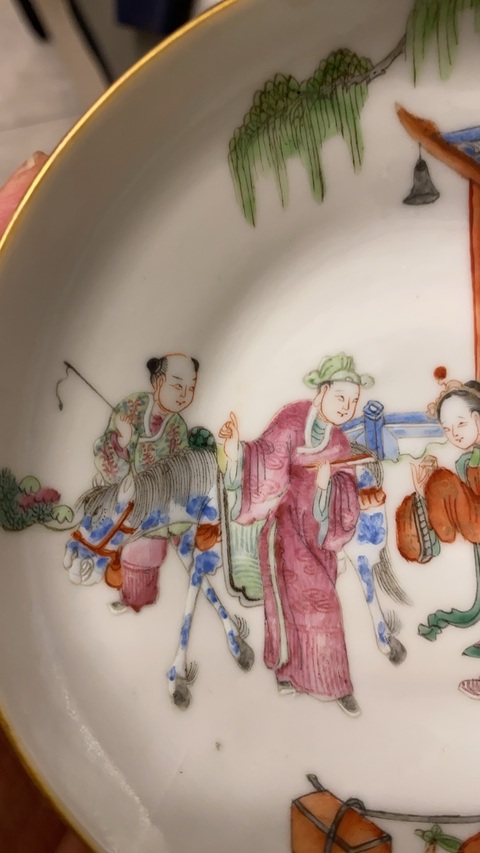 古玩陶瓷粉彩盤真品鑒賞圖