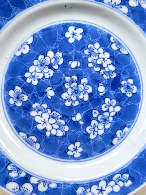 古玩陶瓷康熙青花冰梅盤真品鑒賞圖