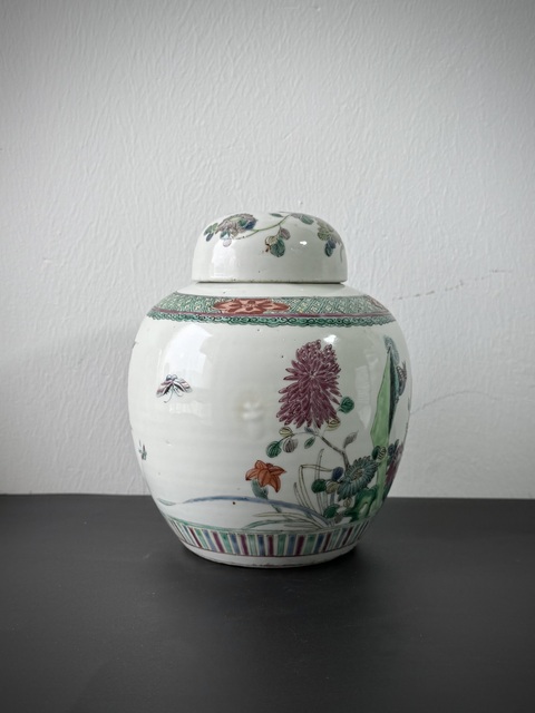 古玩陶瓷晚清·粉彩五彩洞石花鳥紋蓋罐拍賣，當前價格1500元