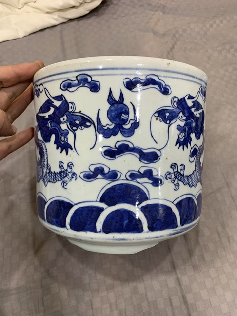 古玩陶瓷龍紋青花三足筒式香爐拍賣，當前價格3200元