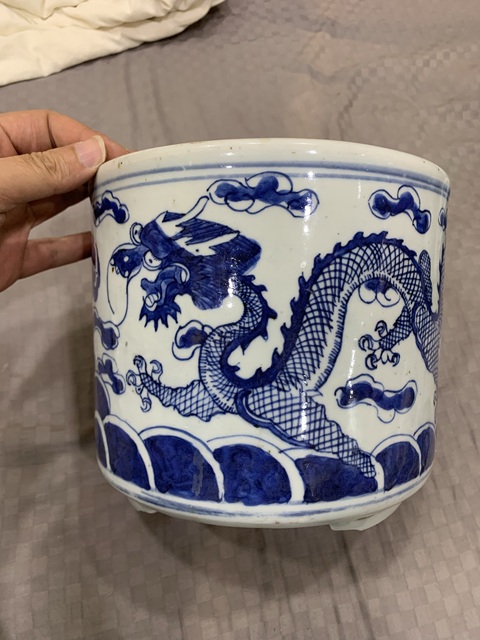 古玩陶瓷龍紋青花三足筒式香爐拍賣，當前價格3200元