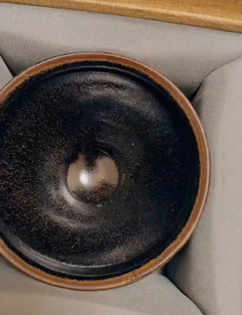 古玩陶瓷建窯黑釉茶盞真品鑒賞圖