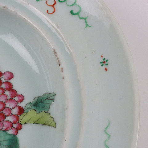 古玩陶瓷清晚期 粉彩蝶戀花折沿盤真品鑒賞圖