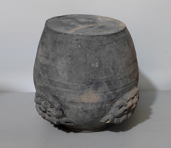 古玩陶瓷黑陶獸頭罐真品鑒賞圖