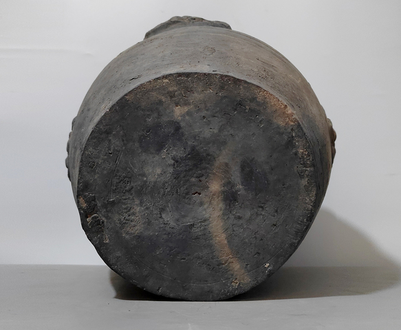 古玩陶瓷黑陶獸頭罐真品鑒賞圖