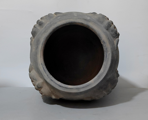 古玩陶瓷黑陶獸頭罐真品鑒賞圖