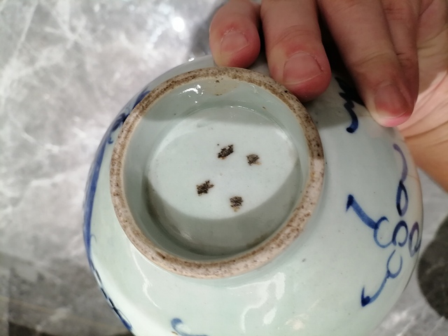 古玩陶瓷清雍正?過墻龍紋碗拍賣，當前價格800元