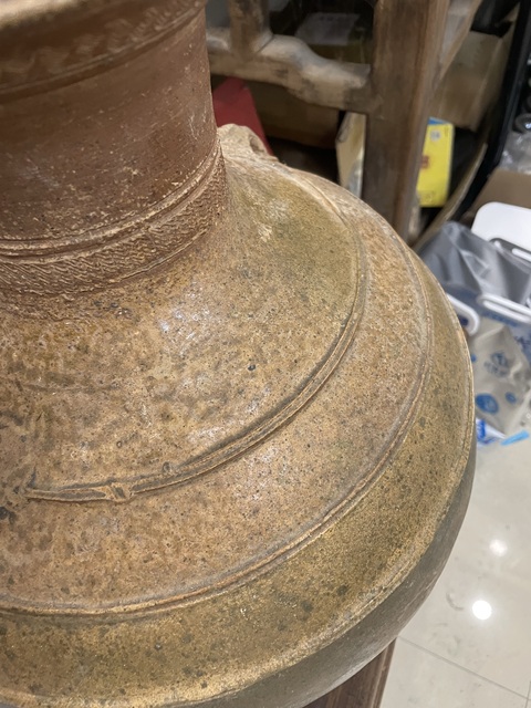 古玩陶瓷青釉雙系刻花水波紋撇口壺真品鑒賞圖