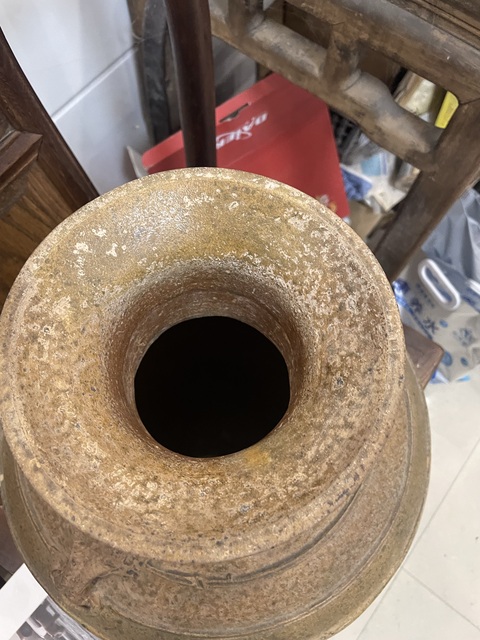 古玩陶瓷青釉雙系刻花水波紋撇口壺真品鑒賞圖