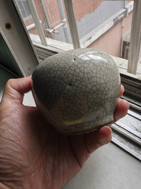 古玩陶瓷晚清哥釉水盂真品鑒賞圖