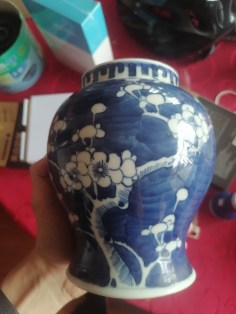 古玩陶瓷青花留白冰梅紋將軍罐真品鑒賞圖