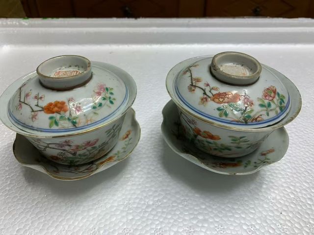 古玩陶瓷花卉紋粉彩三才蓋杯真品鑒賞圖