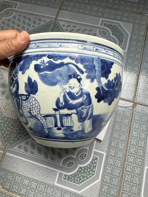 古玩陶瓷麒麟送子青花缸真品鑒賞圖