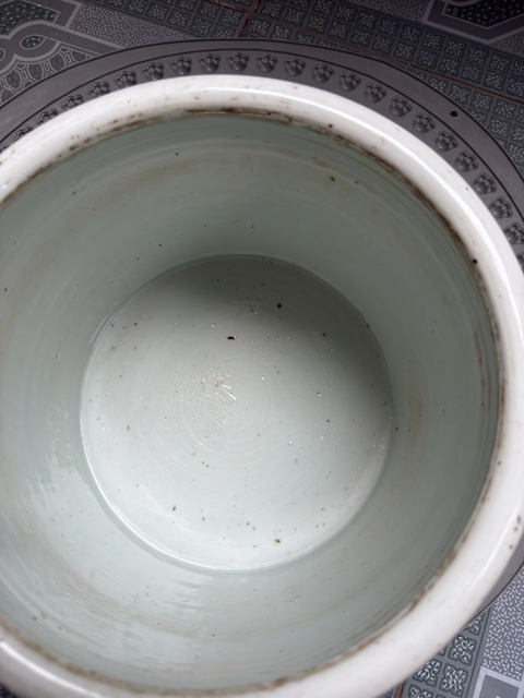 古玩陶瓷二龍戲珠青花圈足筒式香爐真品鑒賞圖