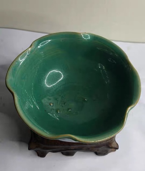 古玩陶瓷華寧窯花口碗真品鑒賞圖