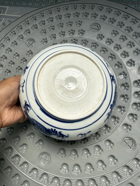 古玩陶瓷龍紋青花圈足缽式香爐真品鑒賞圖