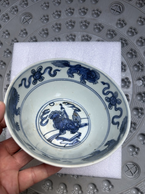 古玩陶瓷獅紋青花碗真品鑒賞圖