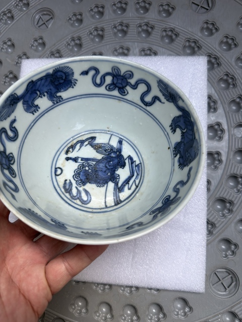 古玩陶瓷獅紋青花碗真品鑒賞圖