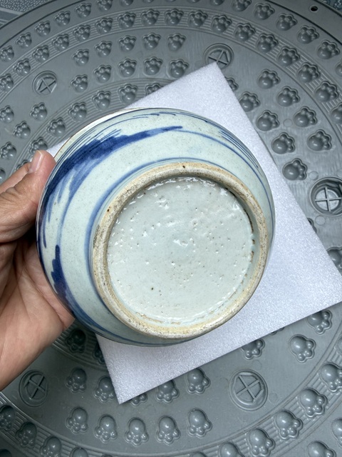 古玩陶瓷山水紋醬口圈足青花香爐真品鑒賞圖