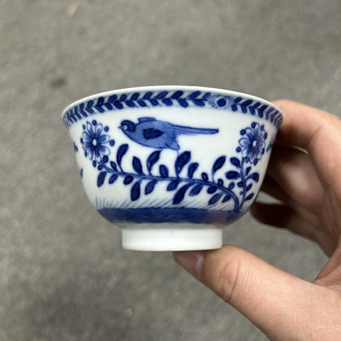 古玩陶瓷青花圣母像杯真品鑒賞圖