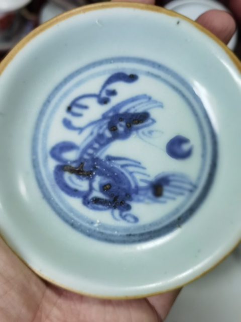 古玩陶瓷麒麟望月青花盤真品鑒賞圖