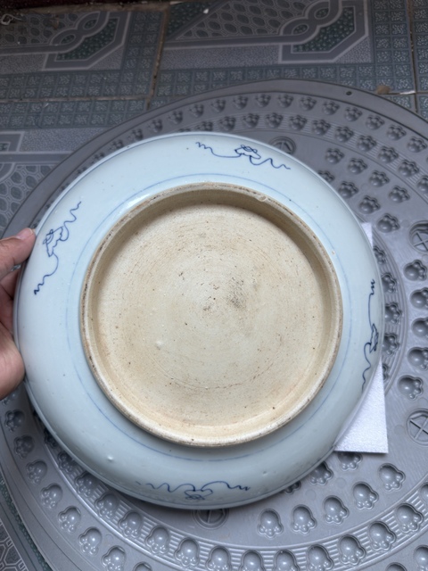 古玩陶瓷壽字紋梵字紋青花盤真品鑒賞圖