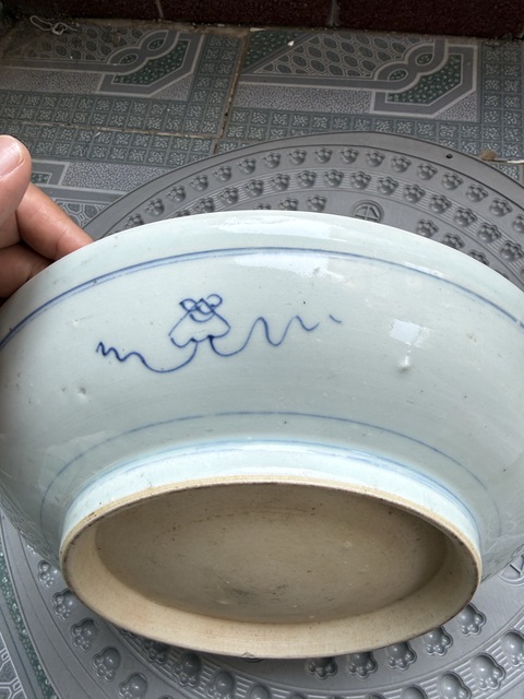 古玩陶瓷壽字紋梵字紋青花盤真品鑒賞圖