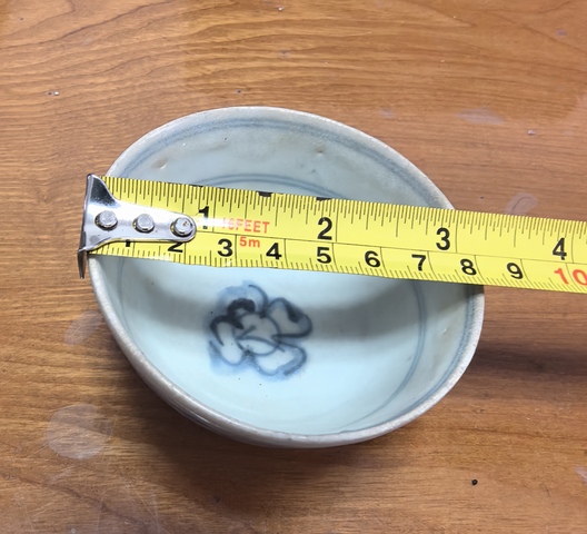 古玩陶瓷青花花卉紋茶碗真品鑒賞圖