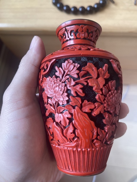 古玩雜項剔紅瓶真品鑒賞圖