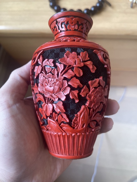 古玩雜項剔紅瓶真品鑒賞圖