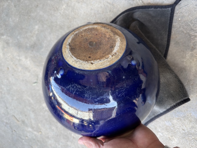 古玩陶瓷霽藍釉三乳足缽式香爐真品鑒賞圖