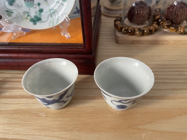 古玩陶瓷青花龍紋杯真品鑒賞圖