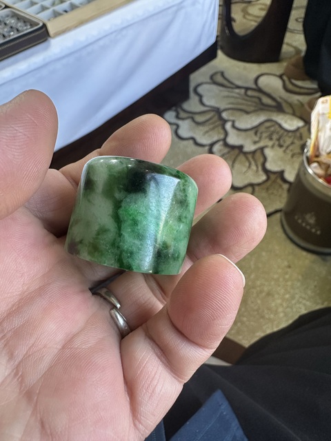 古玩玉器天然翡翠扳指拍賣，當前價格8888元