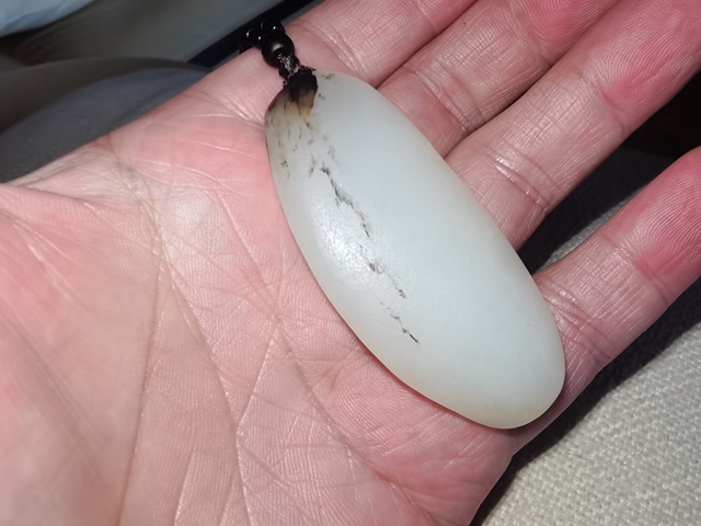 古玩玉器天然和田玉真品鑒賞圖