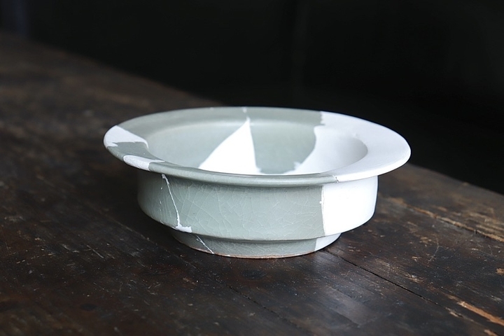 古玩陶瓷罕見館藏級南宋官窯天青色板沿洗拍賣，當前價格98000元