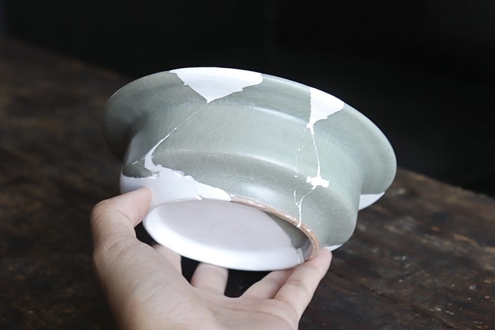 古玩陶瓷罕見館藏級南宋官窯天青色板沿洗拍賣，當前價格98000元