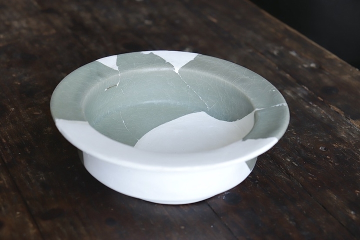 古玩陶瓷罕見館藏級南宋官窯天青色板沿洗拍賣，當前價格98000元