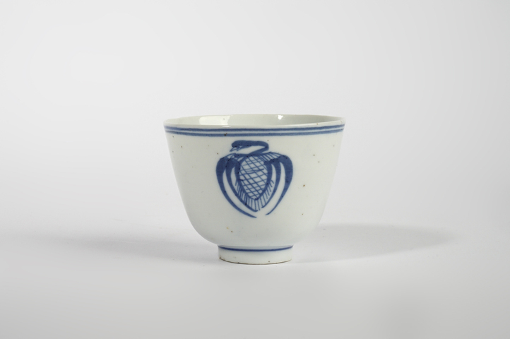 古玩陶瓷民國·青花團(tuán)鳳紋杯拍賣，當(dāng)前價(jià)格480元