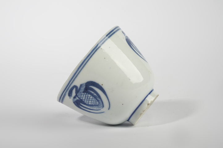 古玩陶瓷民國·青花團(tuán)鳳紋杯拍賣，當(dāng)前價(jià)格480元