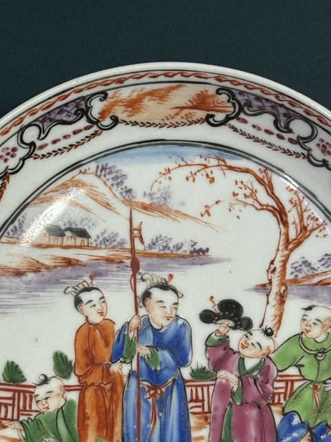 古玩陶瓷人物紋廣彩盤真品鑒賞圖