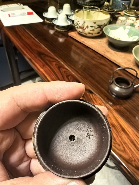 古玩陶瓷提梁壺真品鑒賞圖