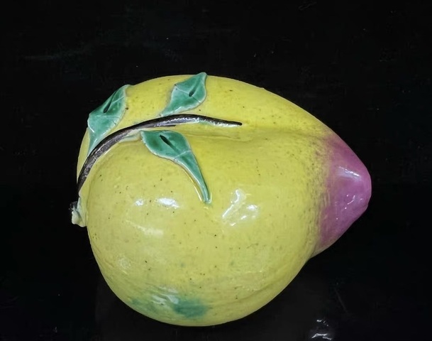 古玩陶瓷粉彩仿生瓷塑桃真品鑒賞圖
