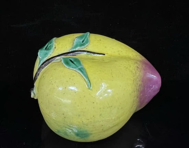 古玩陶瓷粉彩仿生瓷塑桃真品鑒賞圖