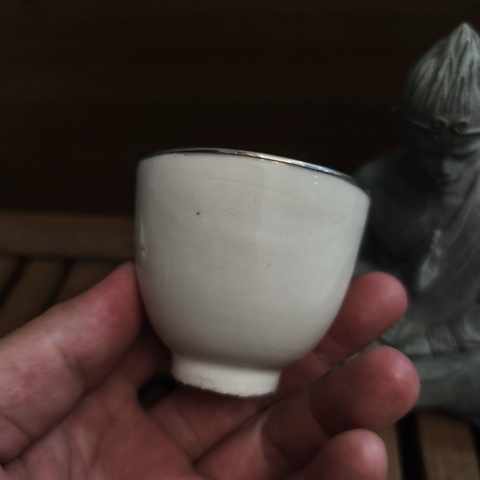 古玩陶瓷德化窯白釉杯真品鑒賞圖